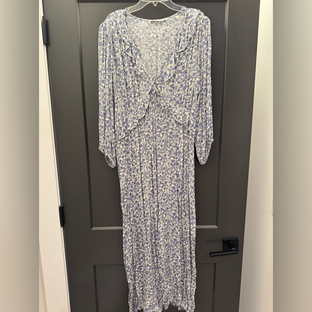 Women’s Blue Floral Ruffle V-Neck Midi Dress (Size Large)